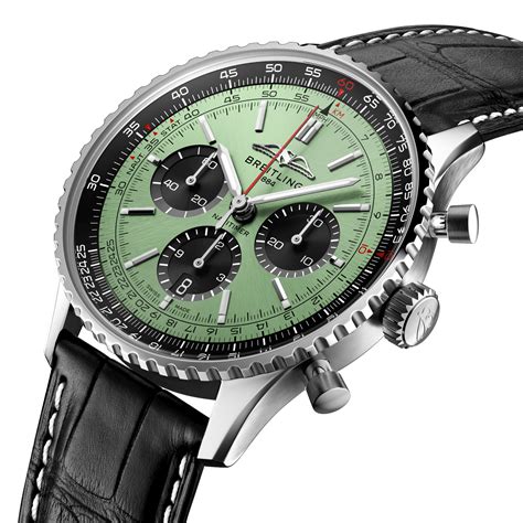 breitling green navitimer